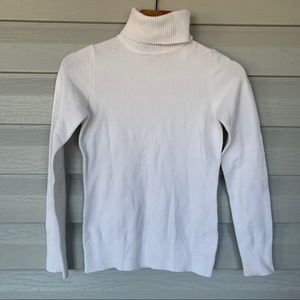 White turtleneck sweater Small